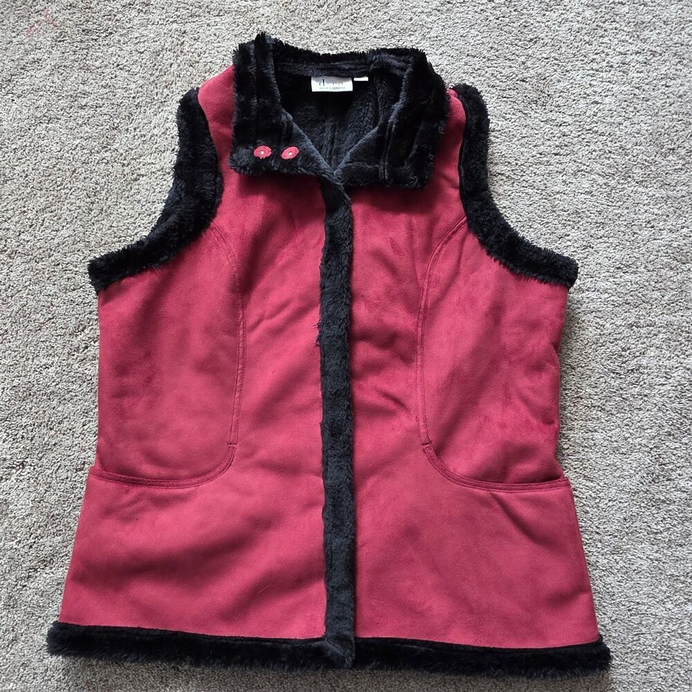 New d&co Vest M Red Faux Suede Faux Fur Snap Front Pocket Denim & Co A211815